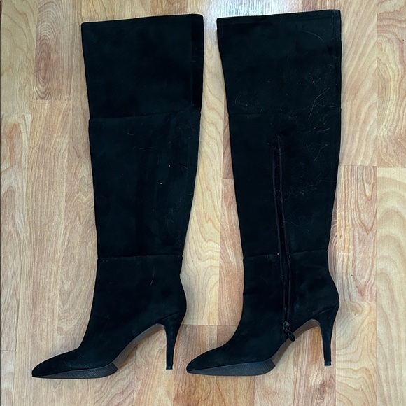 Elegant Black Knee-High Women's Boots - Picture 1 of 7